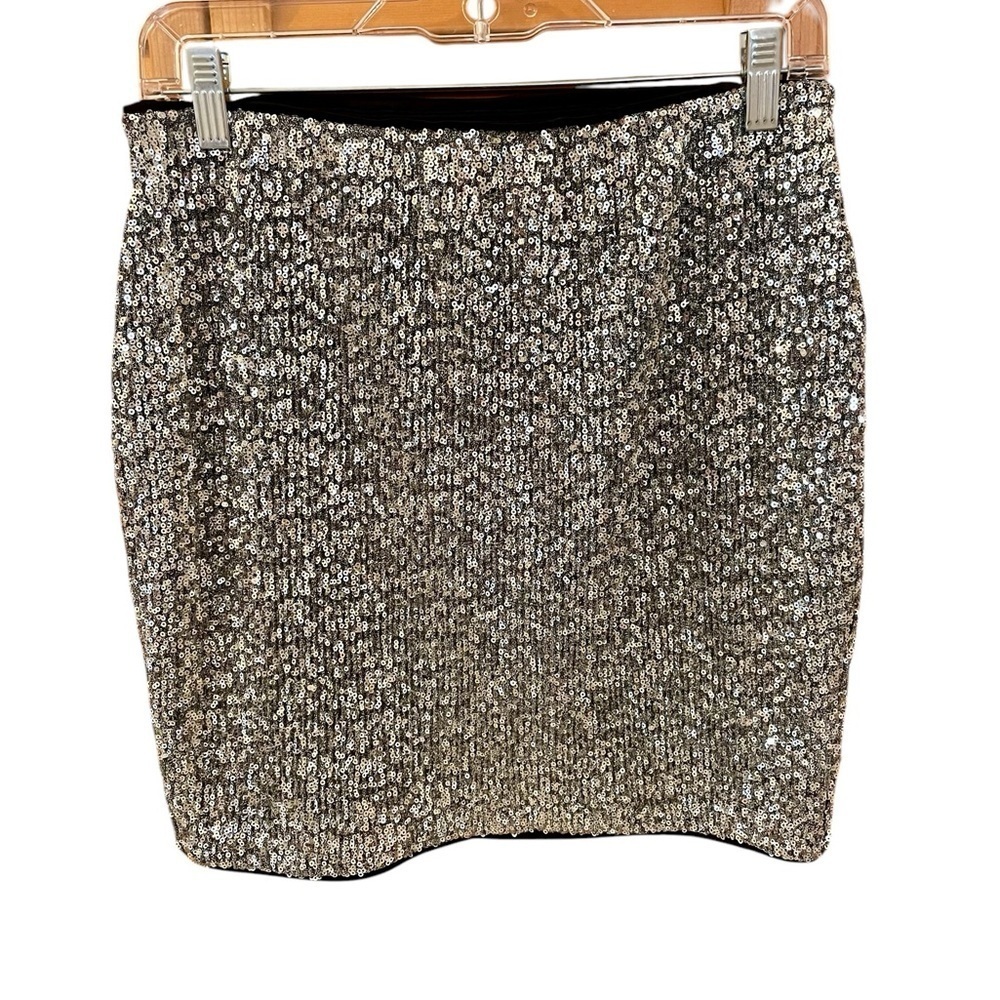 Express Silver Sequin Mini Skirt, Size SP, Pull-On, Lined Shiny Skirt, NWT